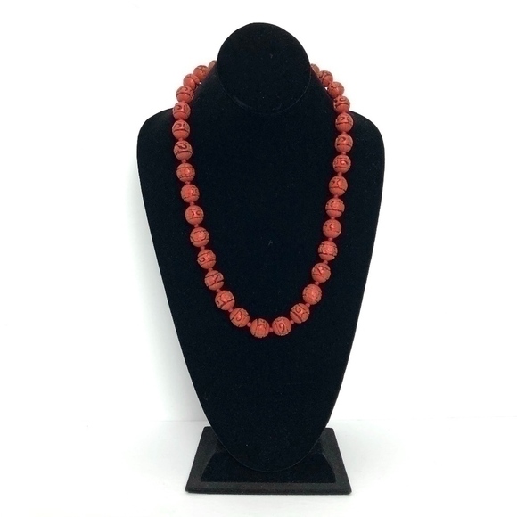Jewelry - Vintage Cinnabar Chinese Necklace